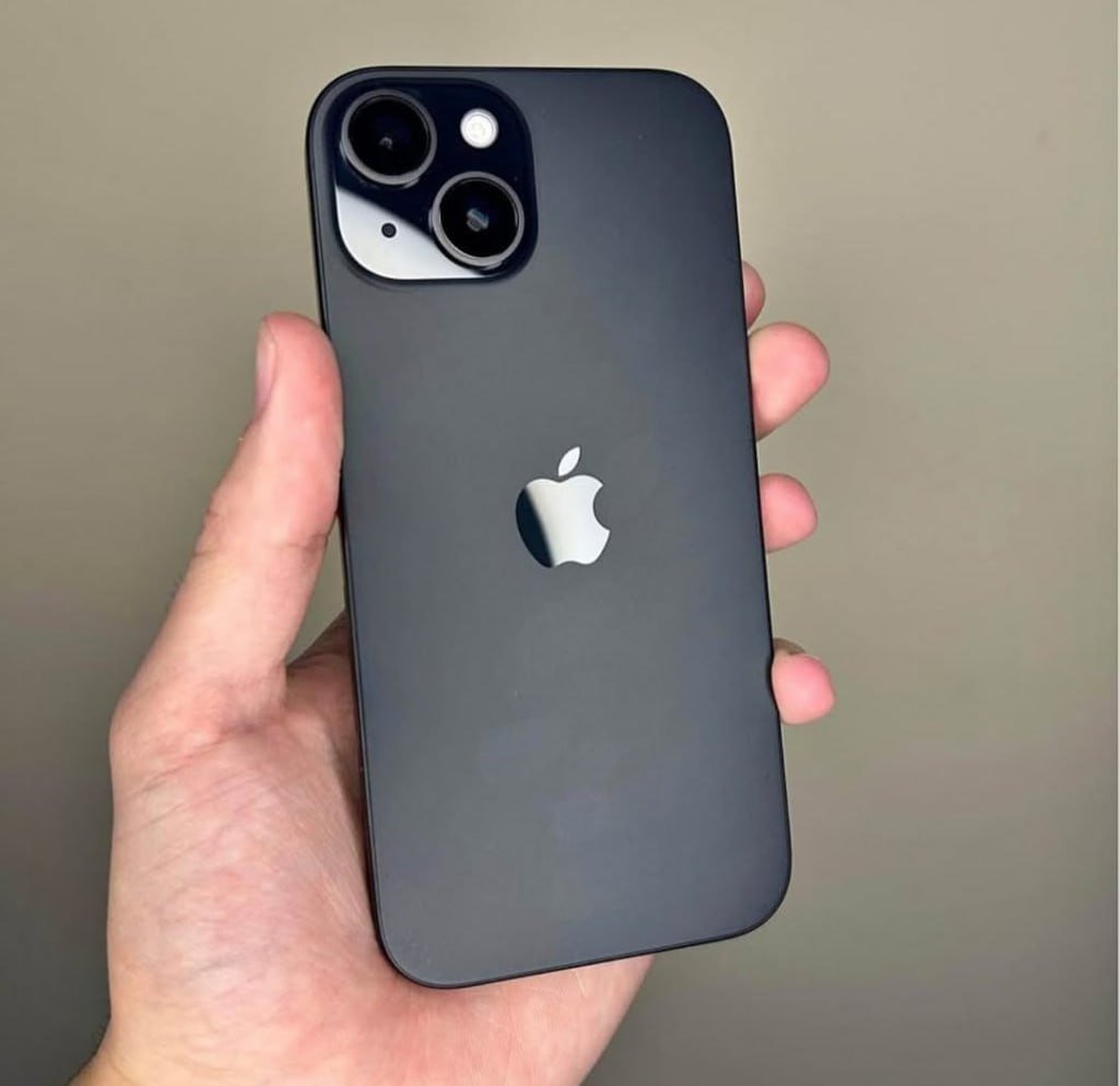 Apple iPhone 15 (128 GB) — Preto 🛍️📱
