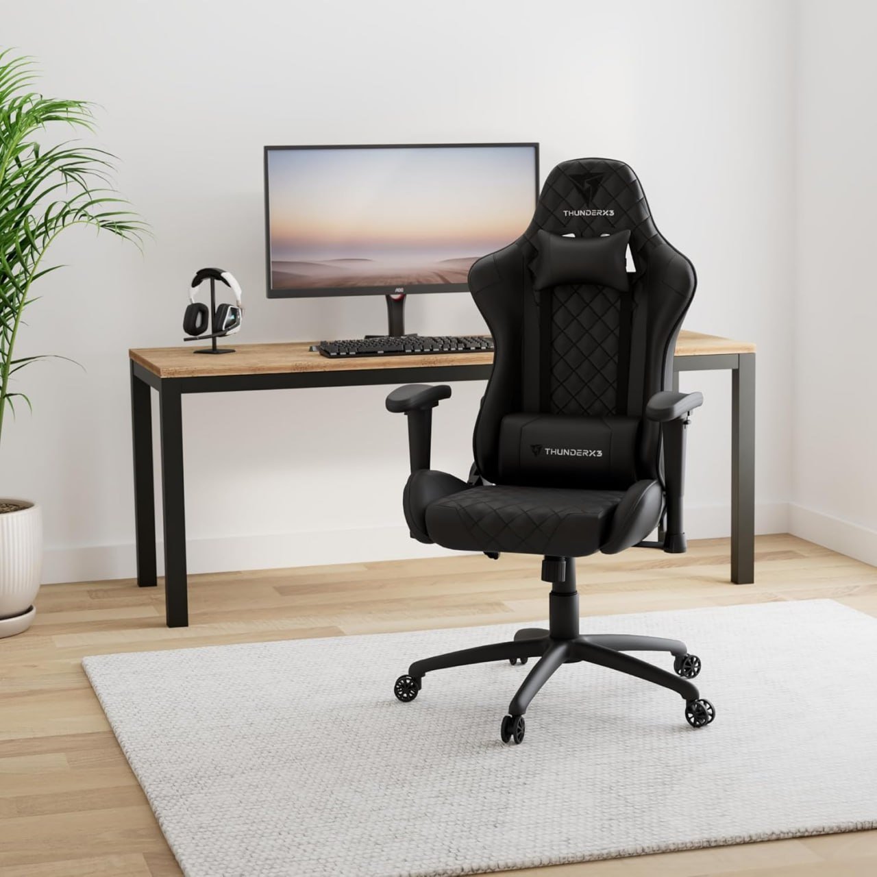 Cadeira Gamer Profissional TGC12 Preta ThunderX3 🛒