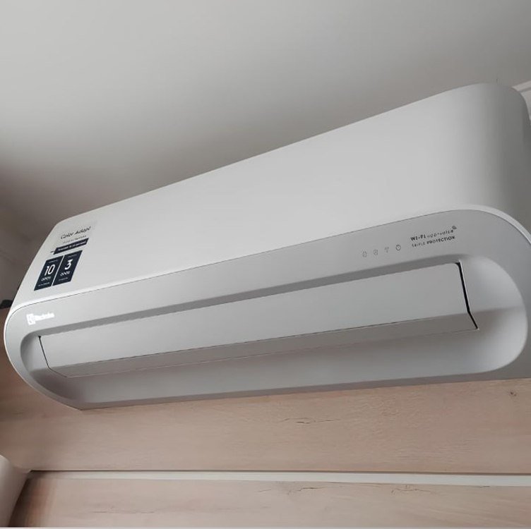 Ar-Condicionado Electrolux Split 23.000 BTUs Color Adapt Frio (UI24F/UE24F) 220V ❄️