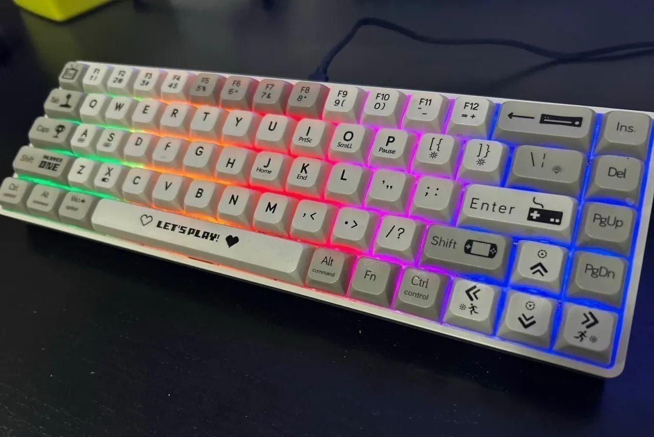 Teclado Mecânico Ajazz AK680 RGB WIRED, Hot-Swap ⌨️