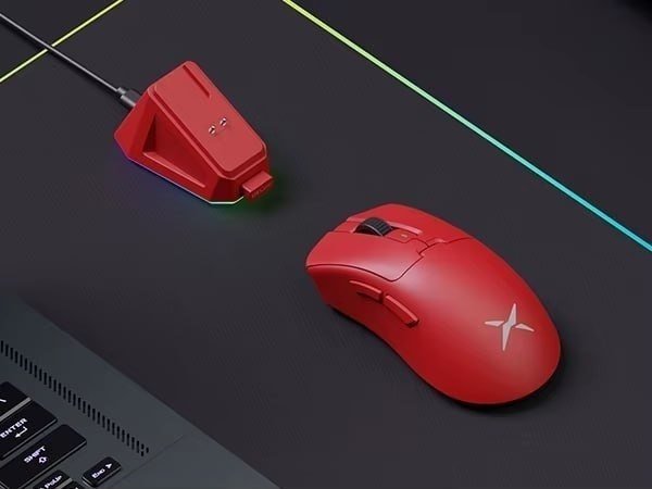 Mouse Gamer Delux M900 Pro, PAW3395 com base de carregamento 🛒